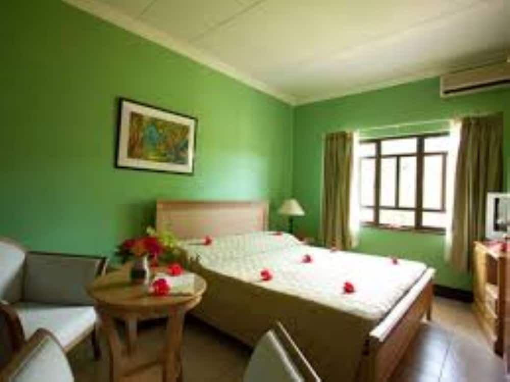 undefined Gregoire's Apartments 5