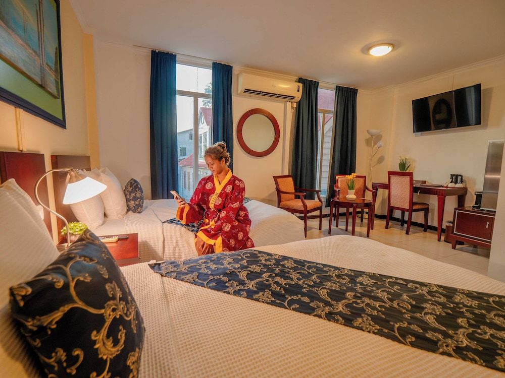 Hotel Palacio Premium Quadruple Room, 2 Queen Beds 11