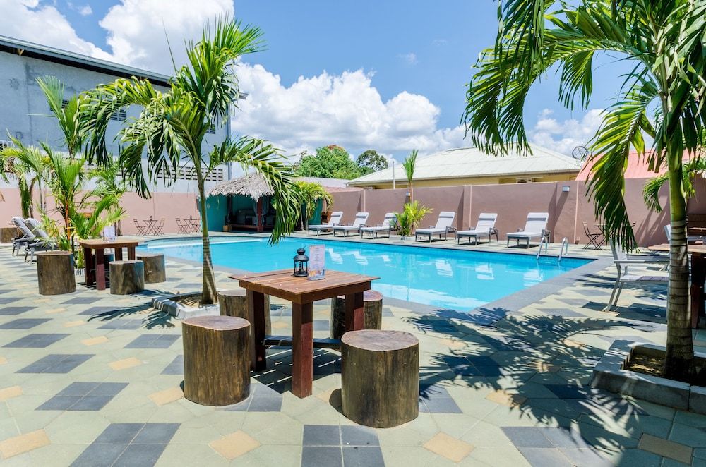 undefined Hotel Babylon 7