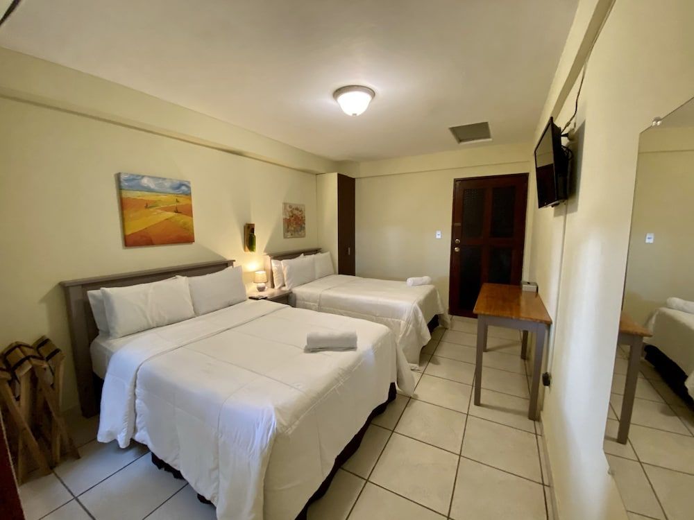 Morrison Hotel San Salvador Standard Double Room, 2 Double Beds 8