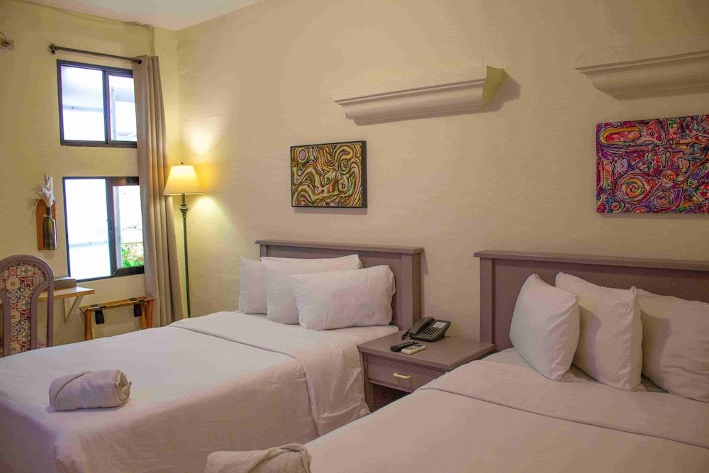Morrison Hotel San Salvador Standard Double Room, 2 Double Beds 4
