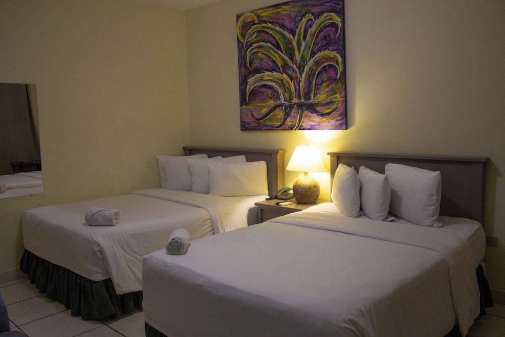 Morrison Hotel San Salvador Standard Double Room, 2 Double Beds 10