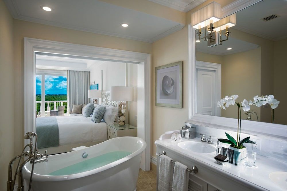 The Shore Club Turks and Caicos Junior Suite, Pool View 6