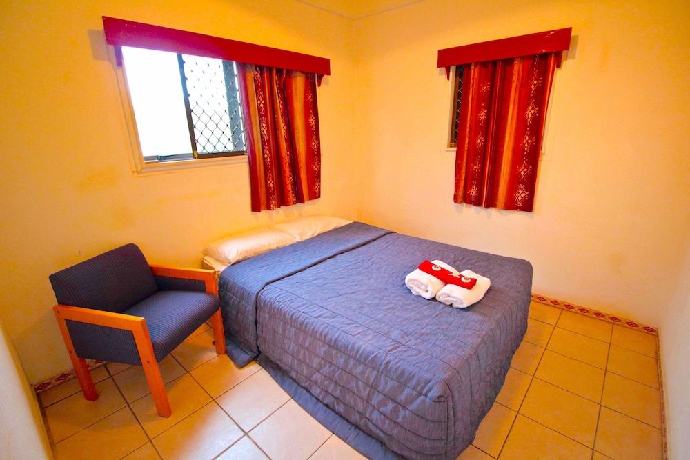 Tonga Holiday Villa Double Room, Private Bathroom