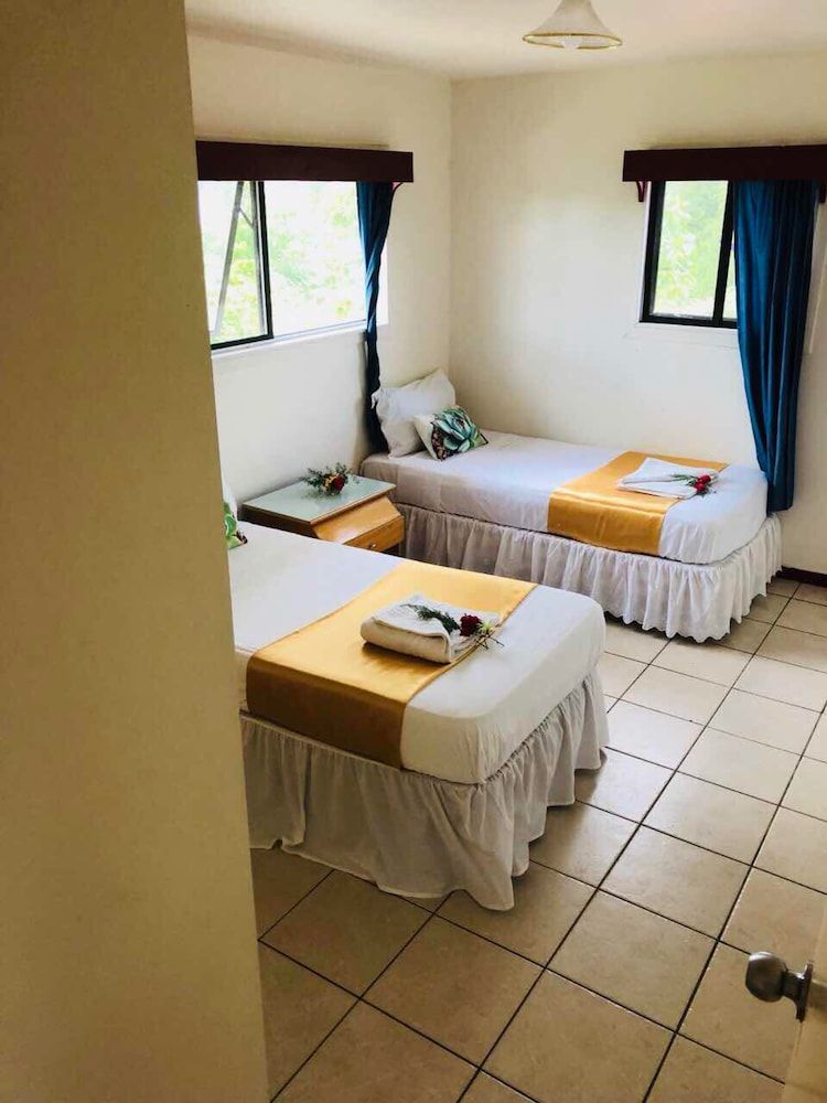 Tonga Holiday Villa Economy Twin Room, 2 Twin Beds, Shared Bathroom