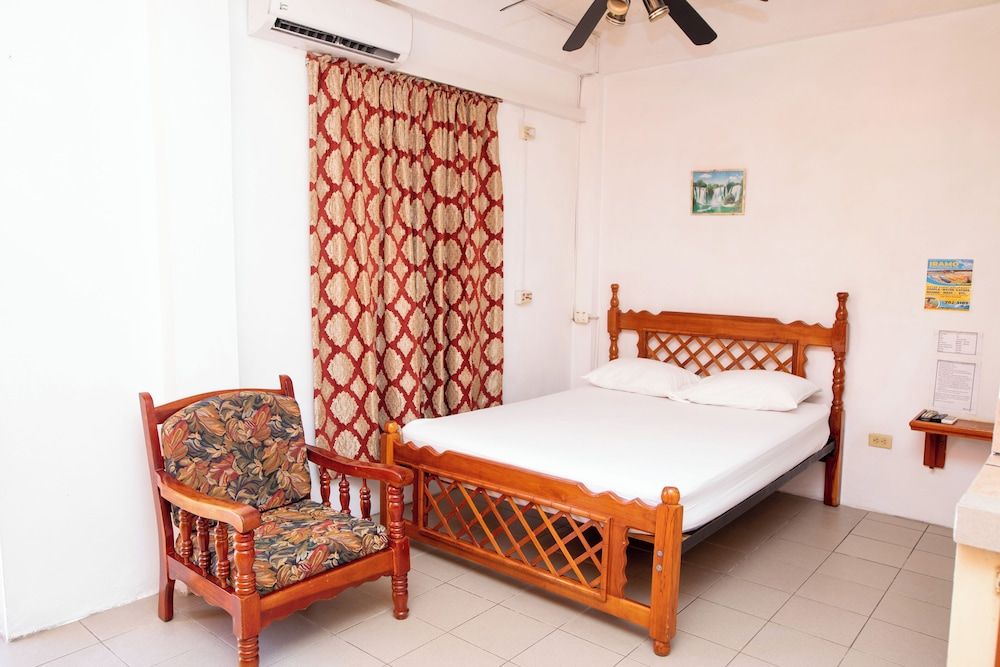 Traditional Studio, 1 Queen Bed, Non Smoking, Air conditioning