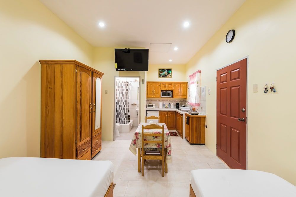 undefined Travel Suites Ltd 8