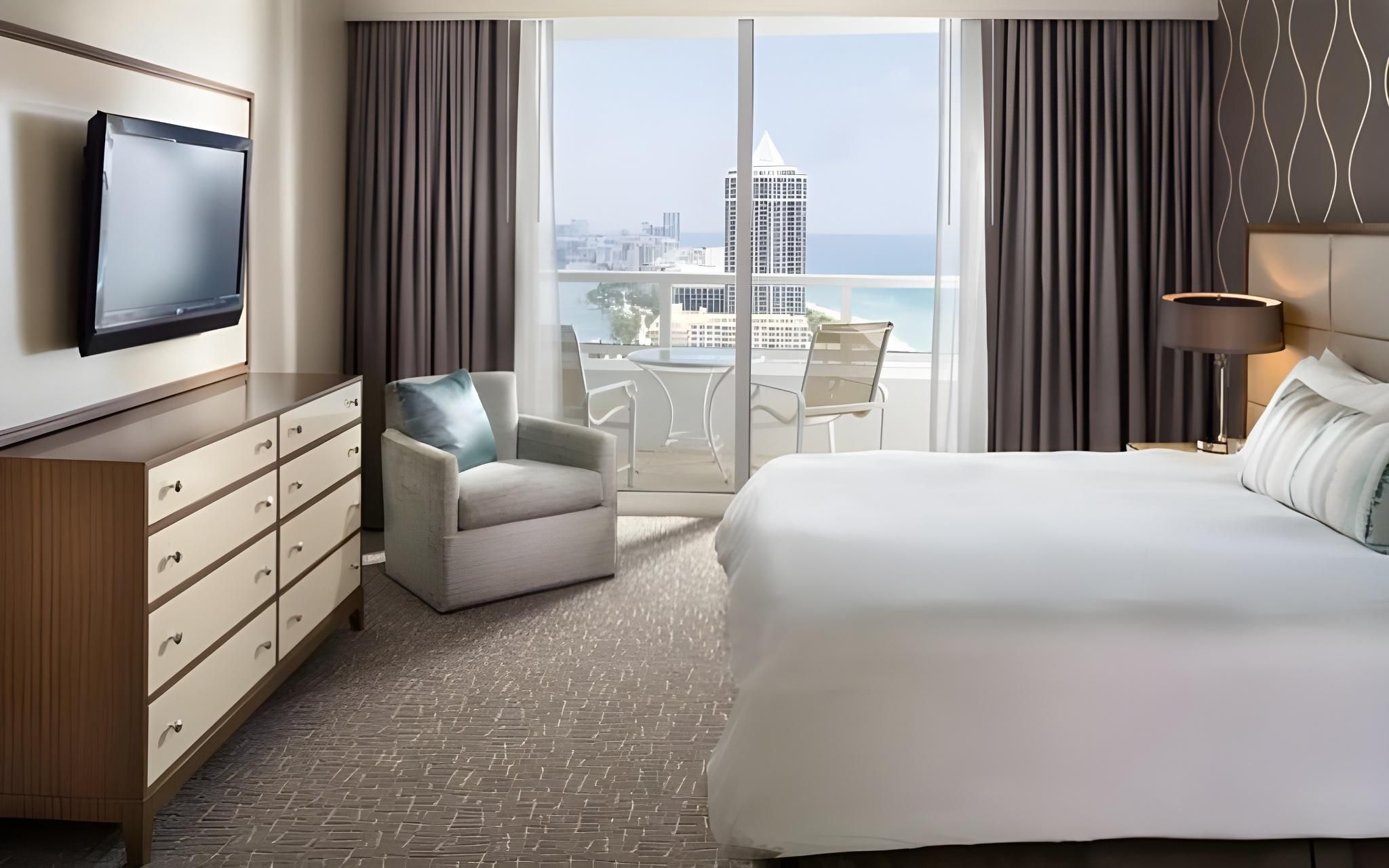 undefined Fontainebleau Miami Beach 9