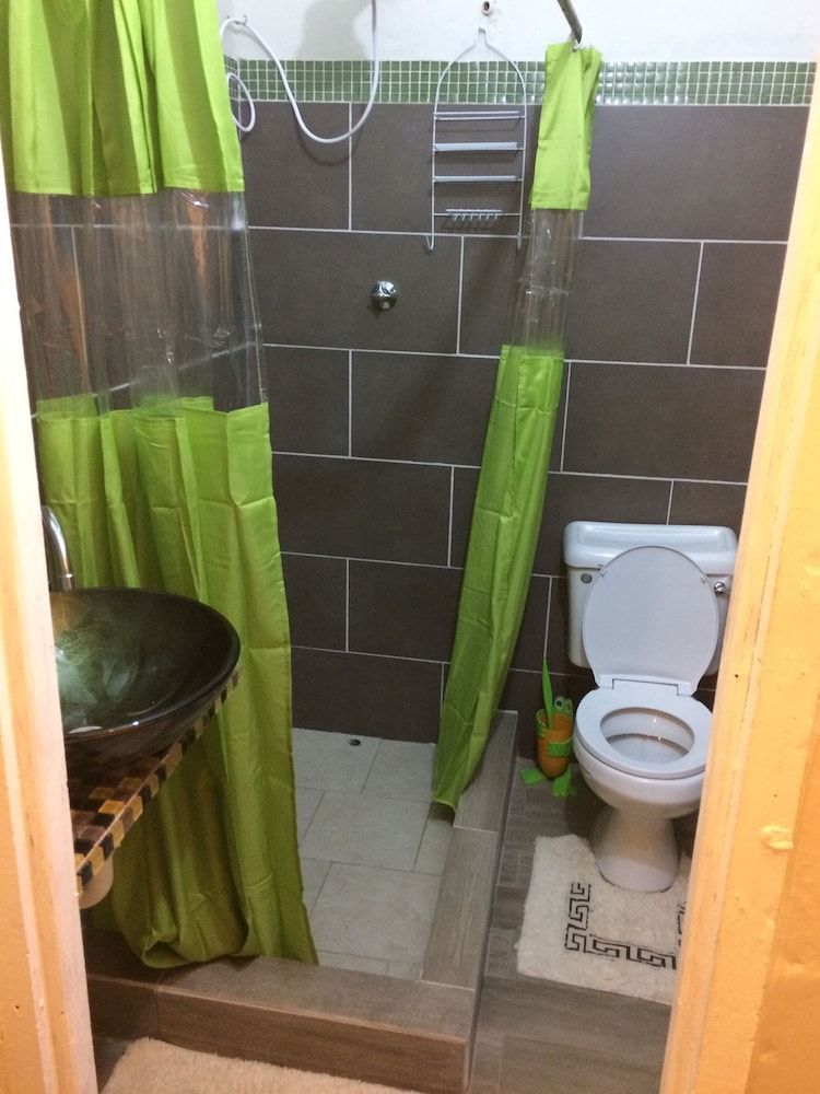 Port Lodge Jean Apartment 7