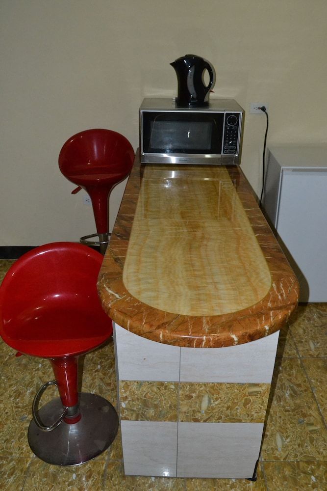 Metro Hotel Couva Deluxe Suite 3