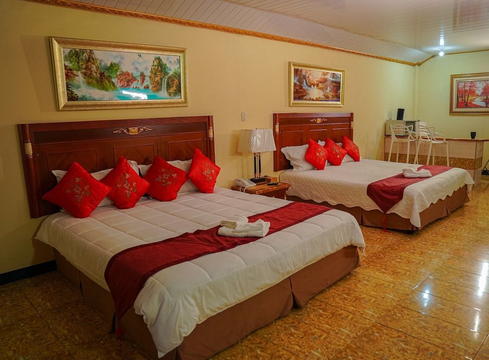 Metro Hotel Couva Deluxe Suite 5