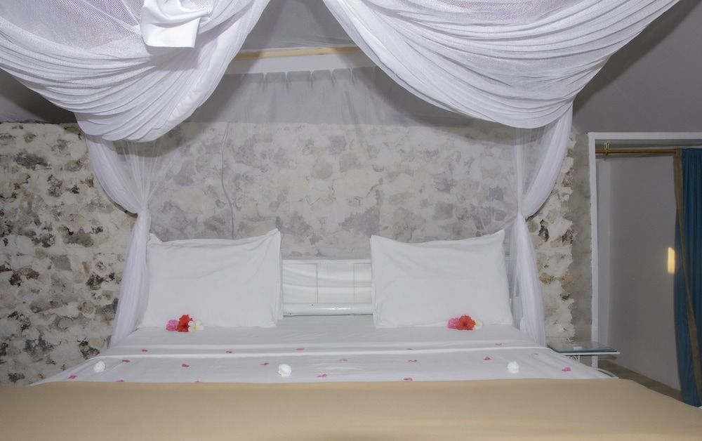 Cristal Resort Bungalow, Sea View 3