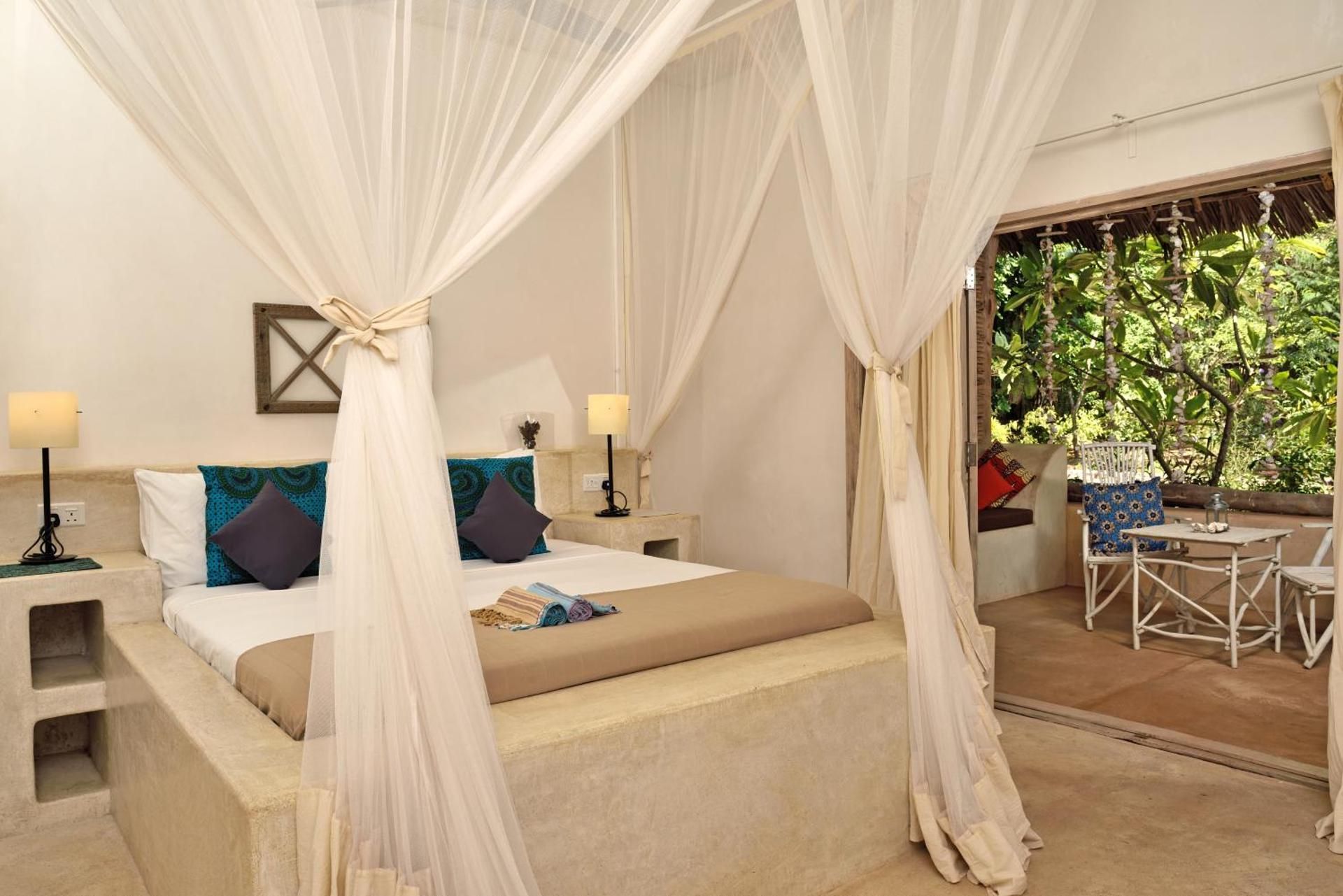 Double Room with Pool View