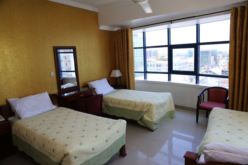 Rainbow Hotel Deluxe Twin Room 3