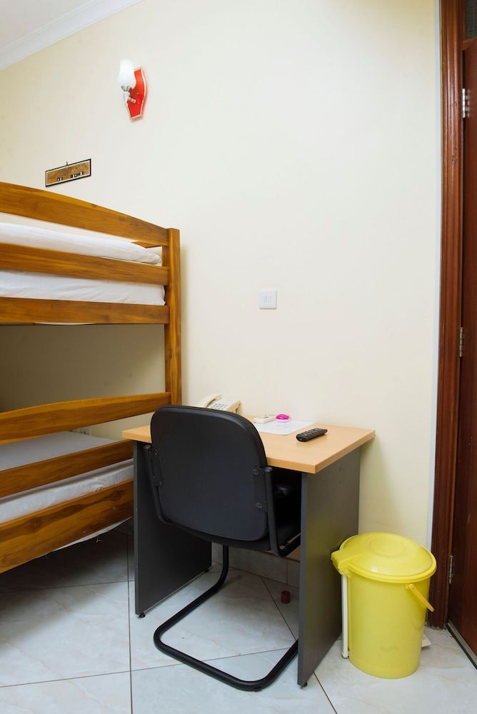 undefined Airport Transit Lodges 8