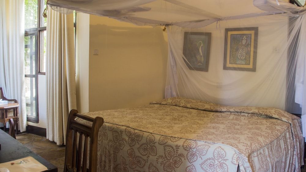 Luxury Suite, Partial Ocean View, Executive Level