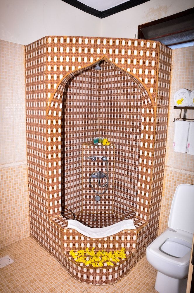 Forodhani Park Hotel Deluxe Double Room 4