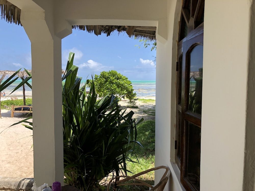 Blue Earth Beach Bungalows Standard Double Room, Sea View