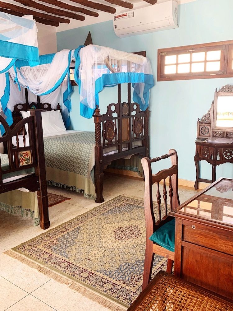 Kendwa Rocks Beach Hotel Superior Twin Room 4