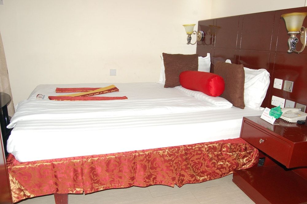 undefined Nemax Royal Hotel 3