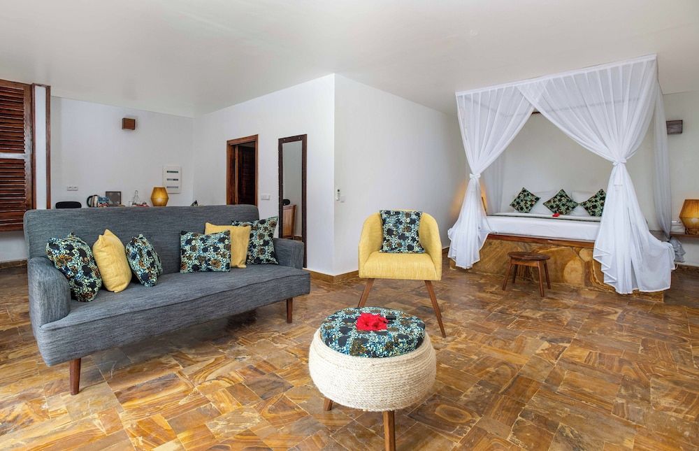 Villa (Villa with Shared Pool)