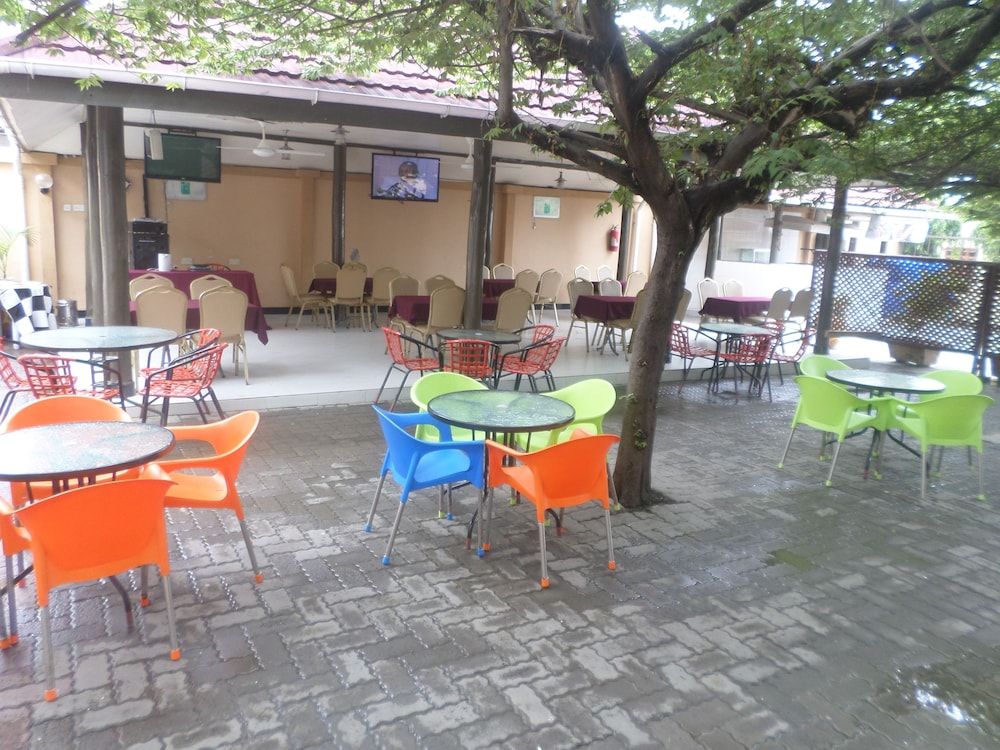 undefined Mambosasa View Executive Hotel - Tabata 5