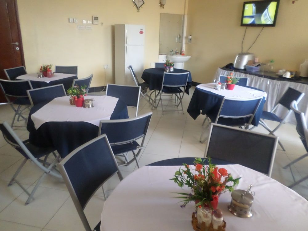 undefined Mambosasa View Executive Hotel - Tabata 8