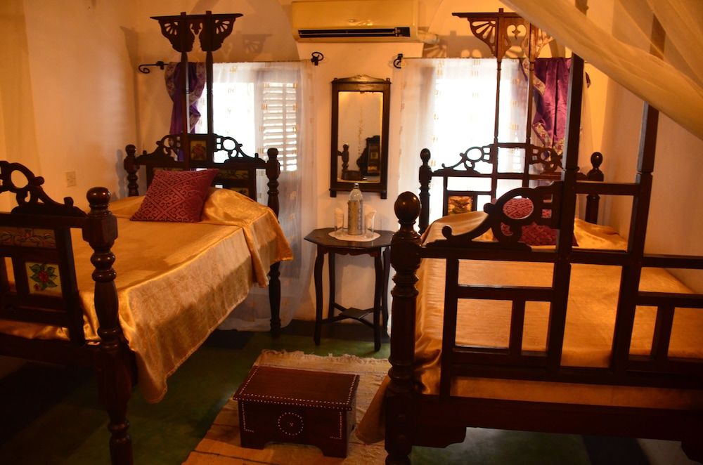 Standard Twin Room, Shared Bathroom