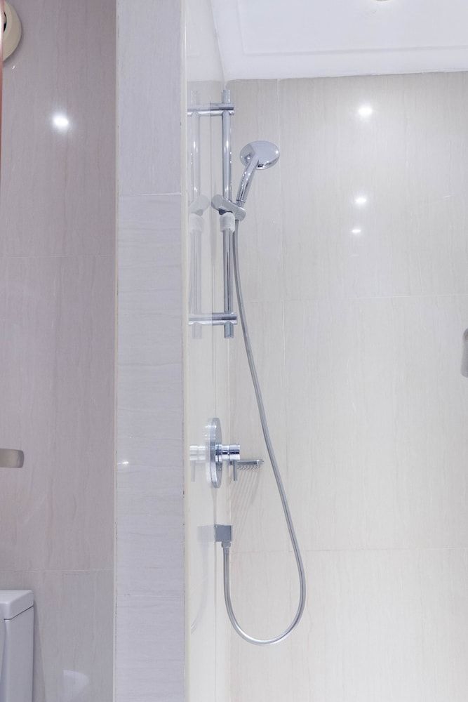 Peacock Hotel Standard Twin Room 4