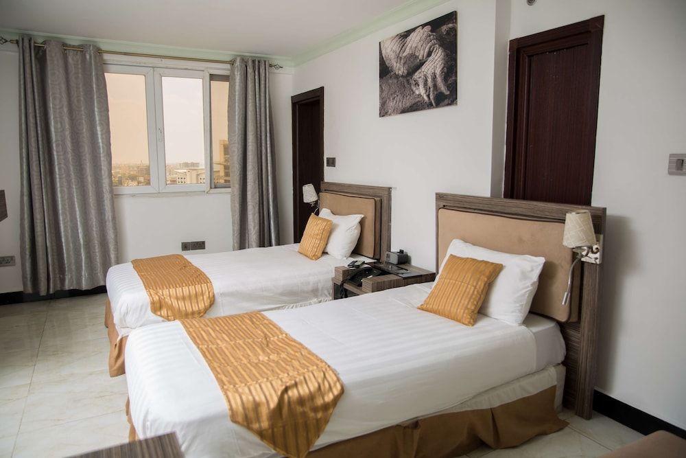 Golden Tulip Dar Es Salaam City Center Hotel Superior Room, 2 Twin Beds 2