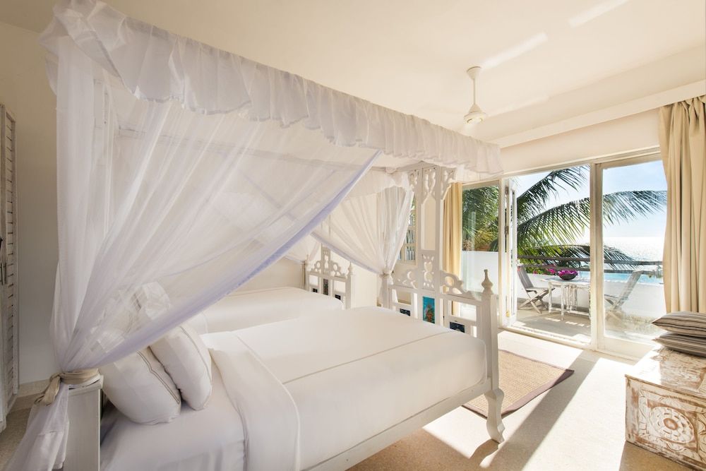 The Aiyana Ambassador 2 bedroom Villa, Private pool Ocean Front 4