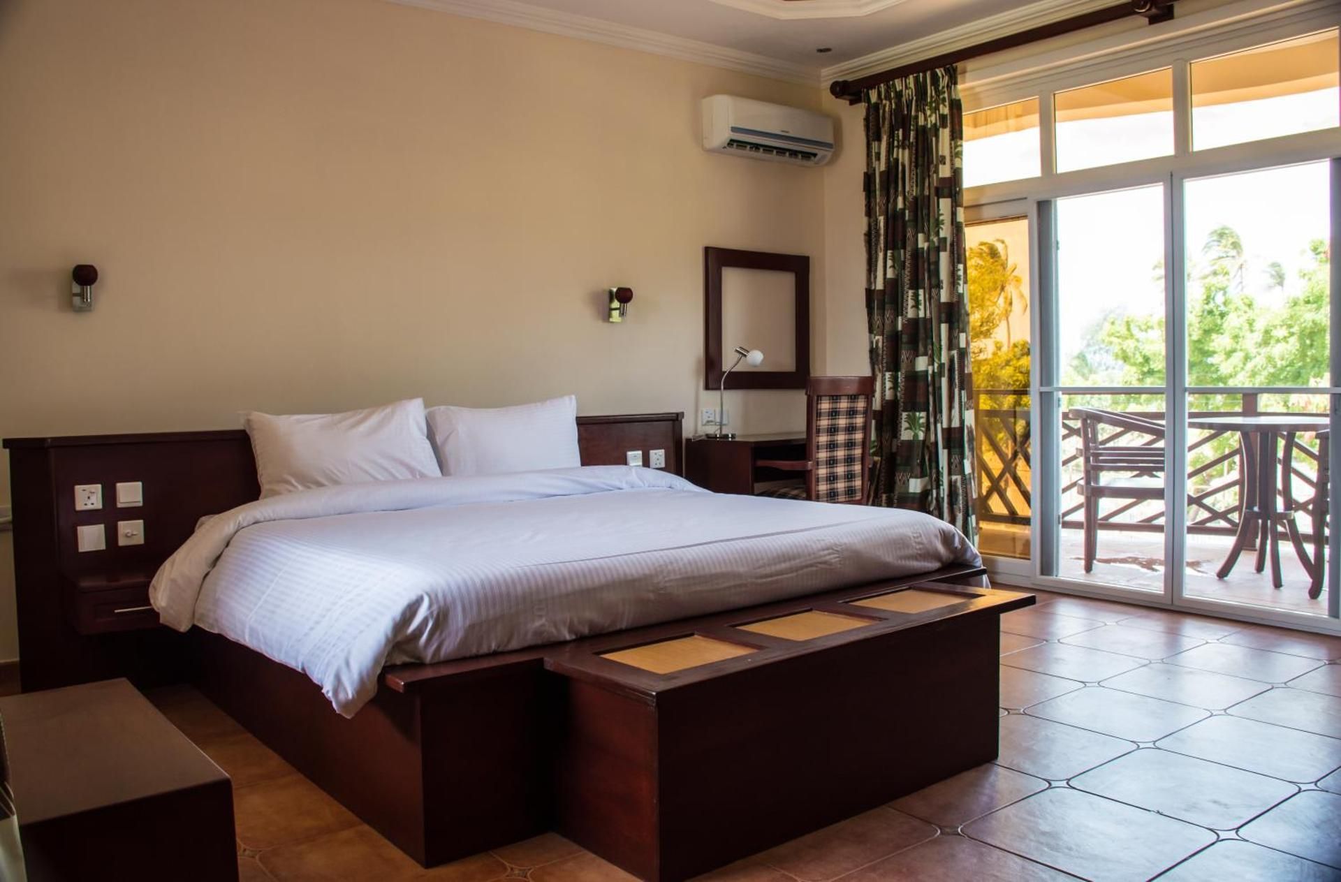 King Room with Pool View