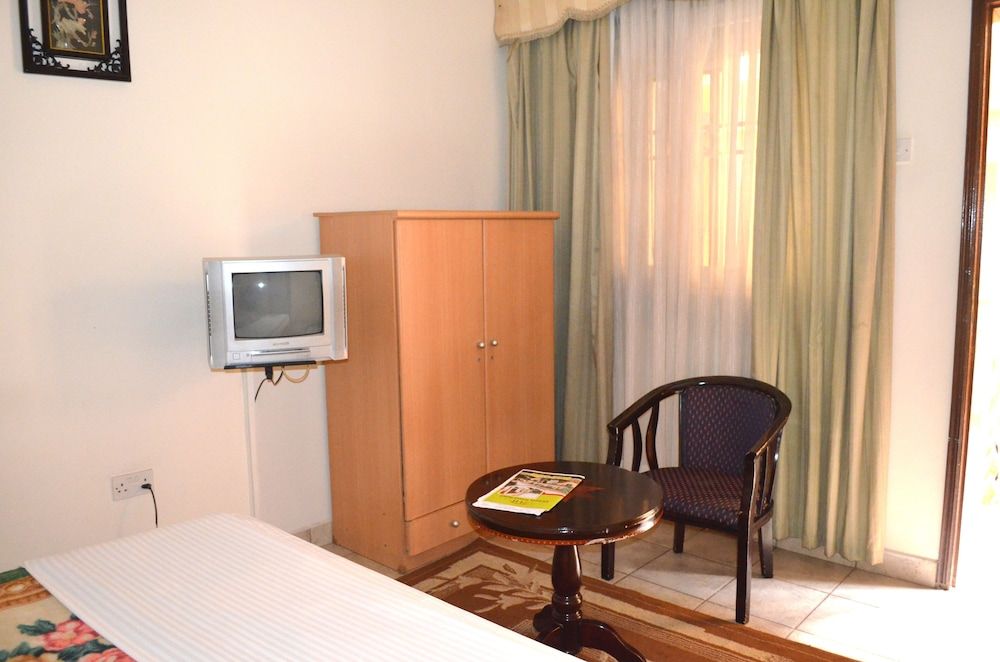 Victoria Travel Hotel Single Room 2
