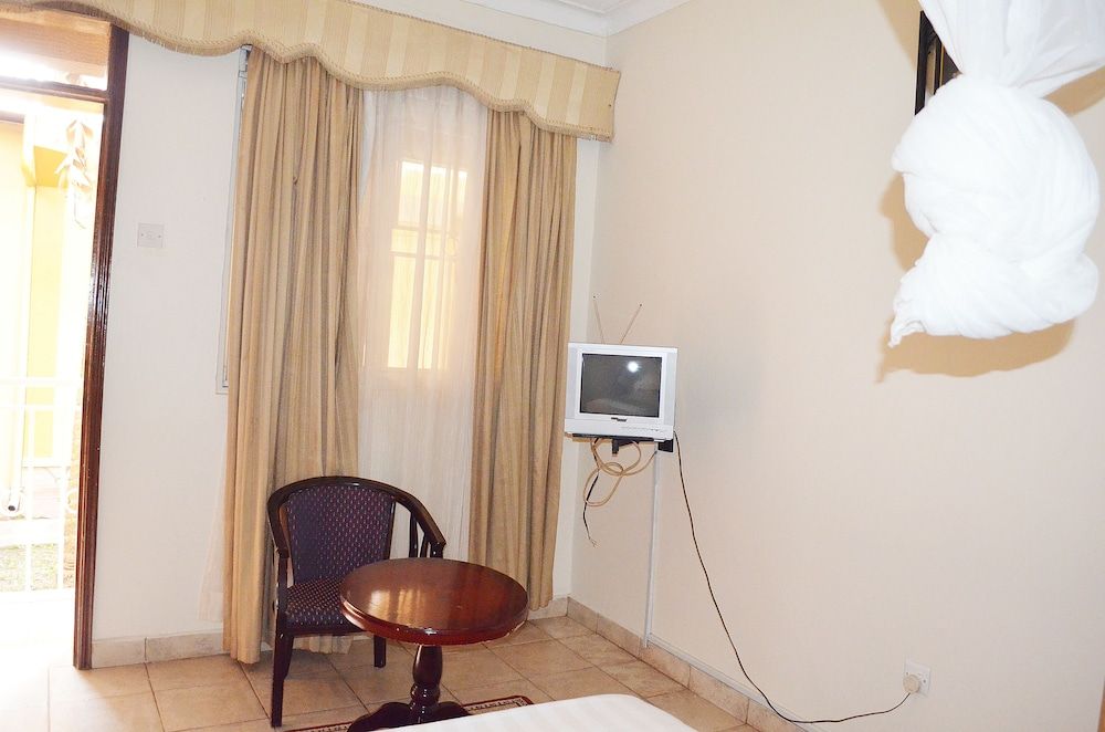 Victoria Travel Hotel Single Room 4