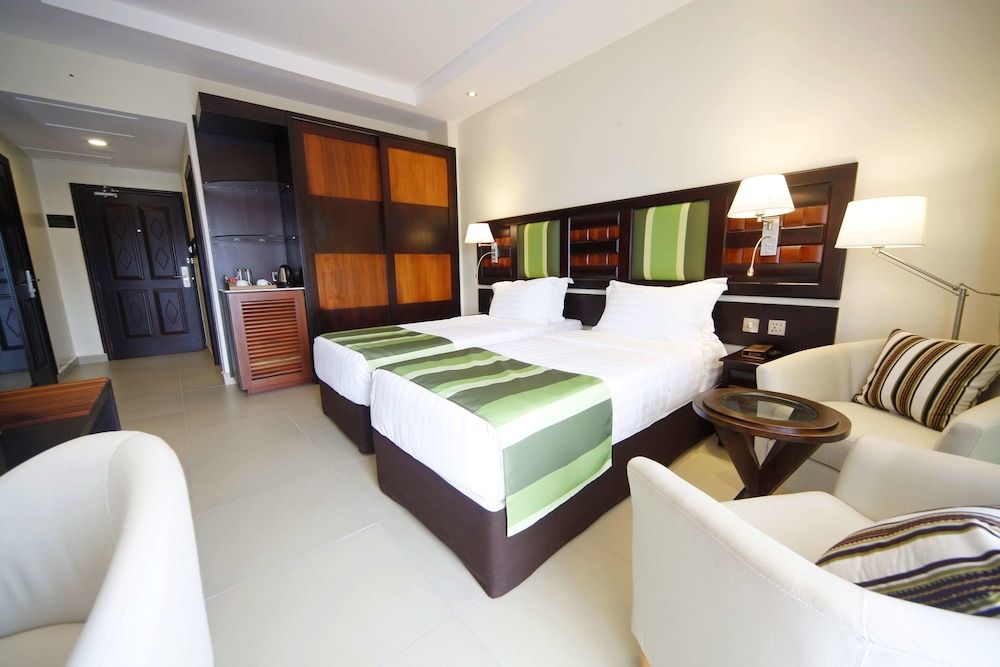 Best Western Premier Garden Hotel Entebbe Deluxe Room, 2 Twin Beds 4