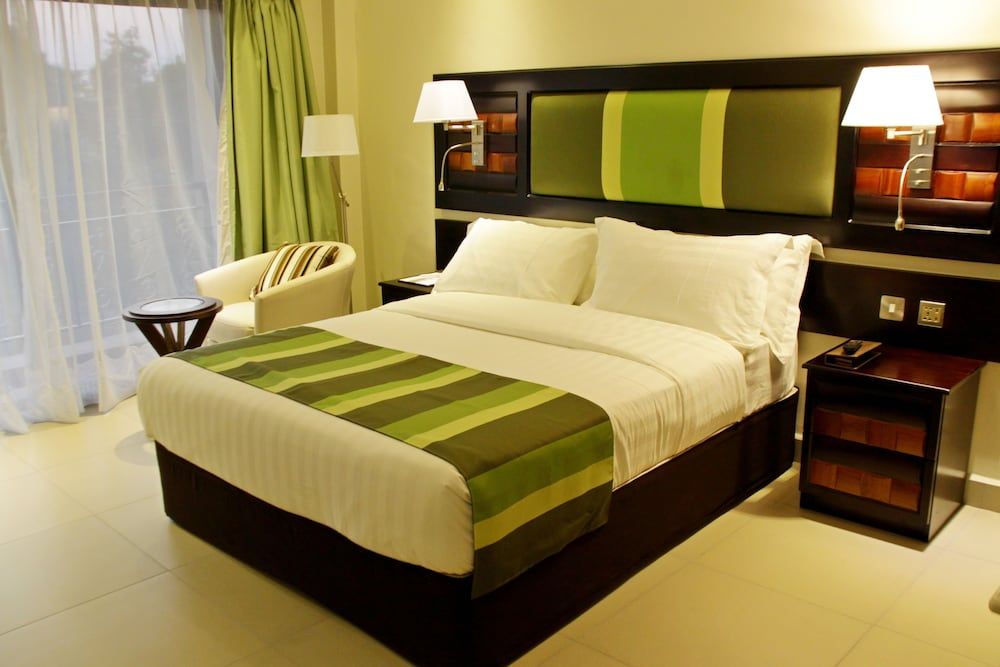 Best Western Premier Garden Hotel Entebbe Deluxe Room, 1 Queen Bed 3