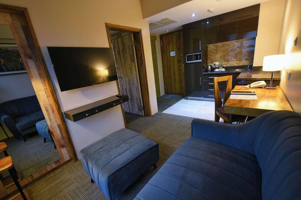 Arcadia Suites Deluxe Single Suite 2