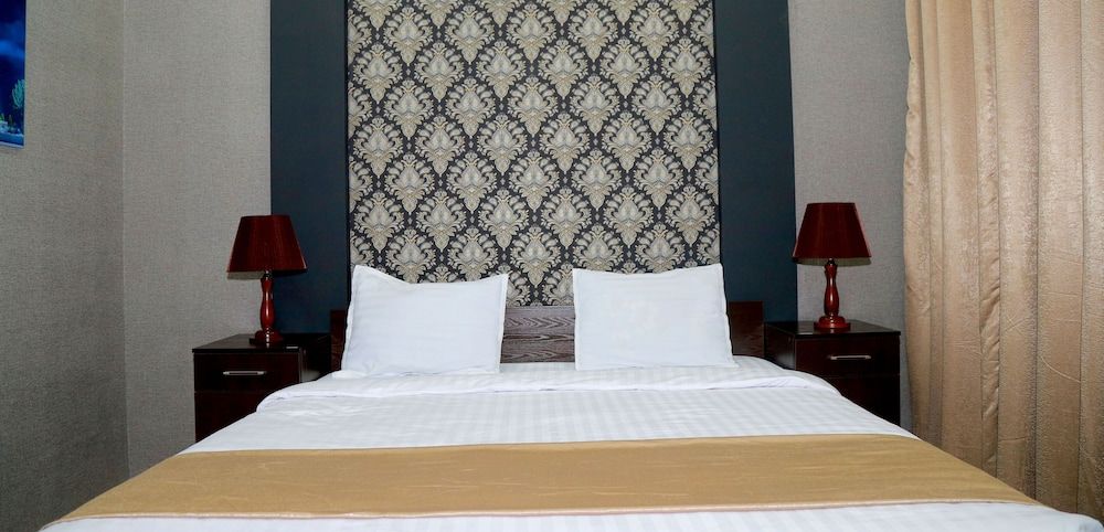 Pearl Tashkent Hotel Economy Double Room (Shared bathroom for 2 rooms) 4