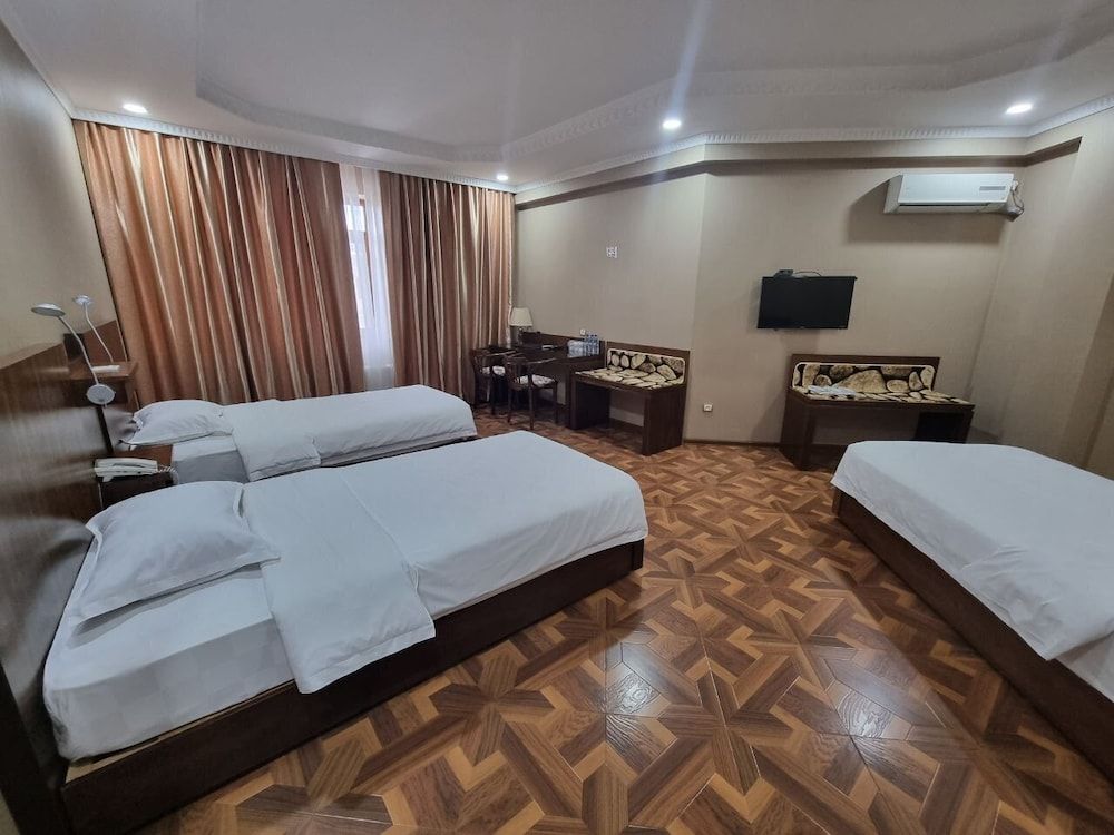 Omar Khayyam Standard Triple Room 4