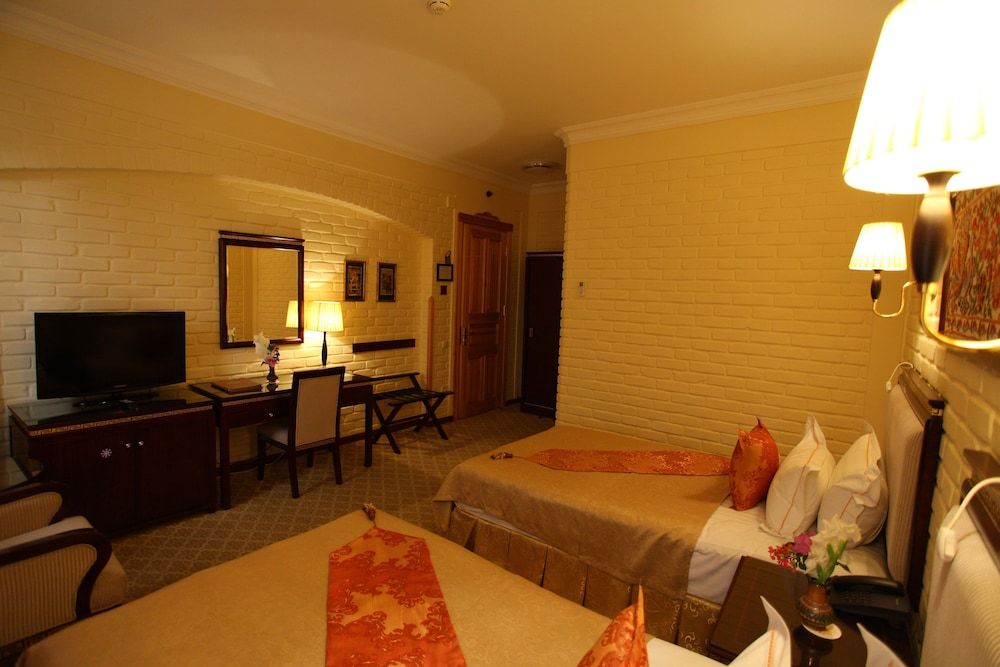 Hotel Grand Samarkand Superior A Standard Double or Twin Room 7