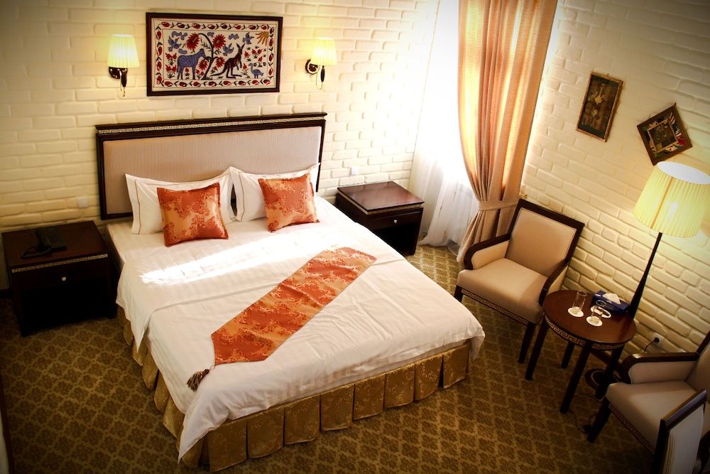 Hotel Grand Samarkand Superior A Standard Double or Twin Room 4