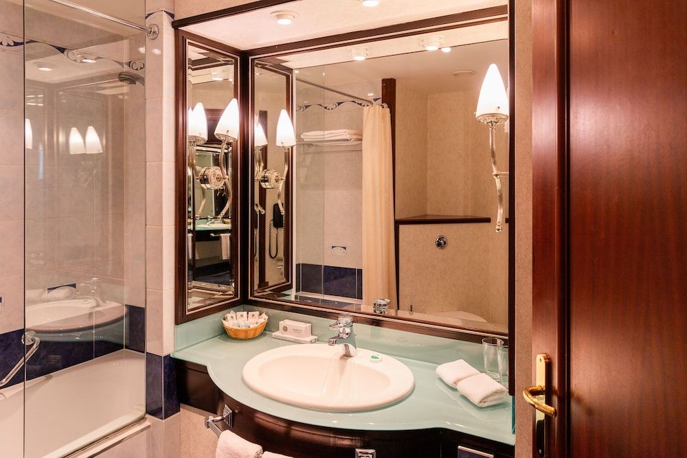 City Palace Hotel Standard Twin Room 5