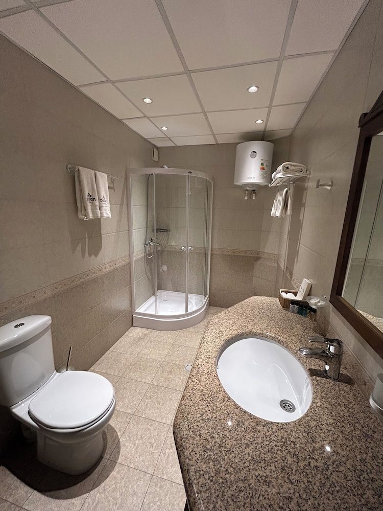 Platan Standard Double or Twin Room 6