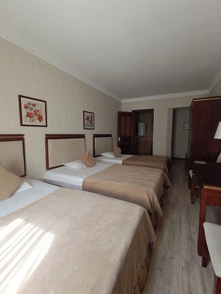 Standard Triple Room, Multiple Beds