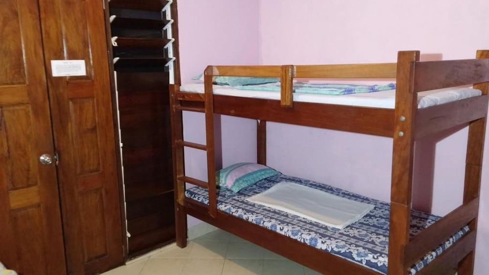 Bluepango Guest House - Hostel Family Room