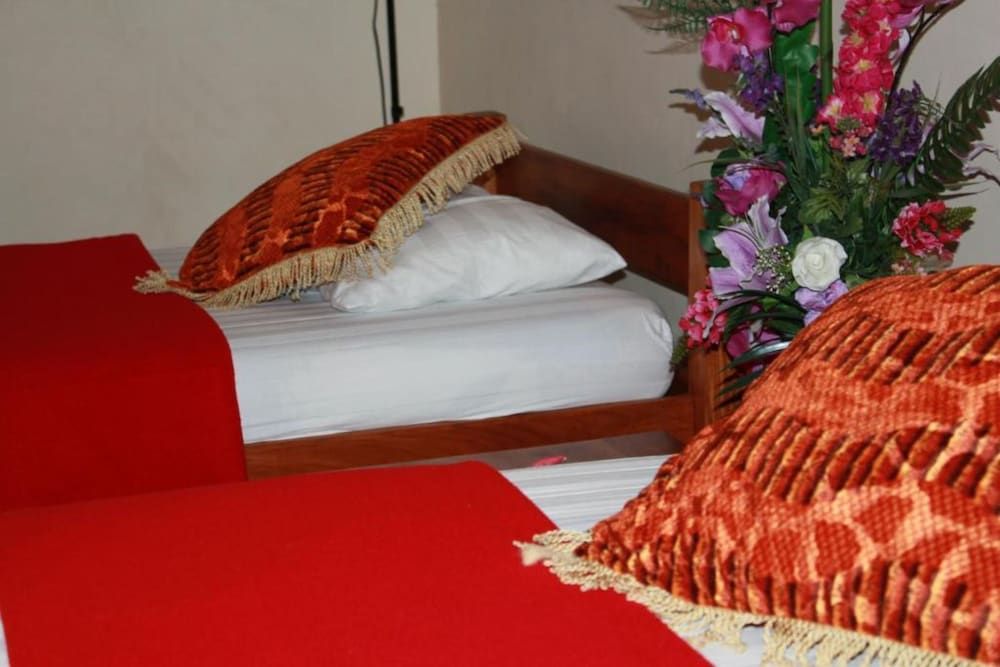 Pacific Paradise Motel Economy Room 5