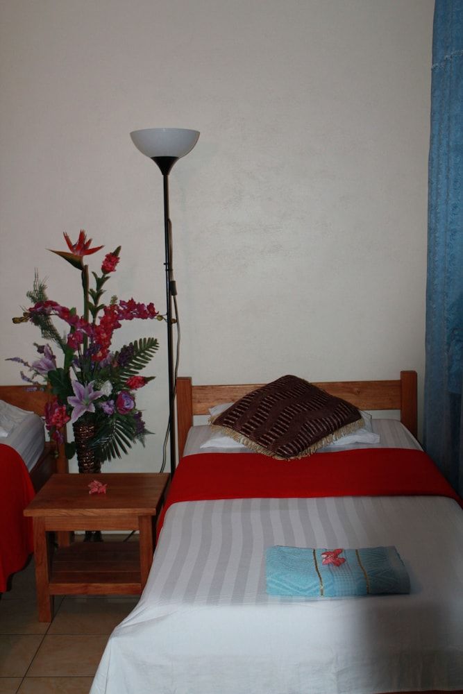 Pacific Paradise Motel Economy Room 3