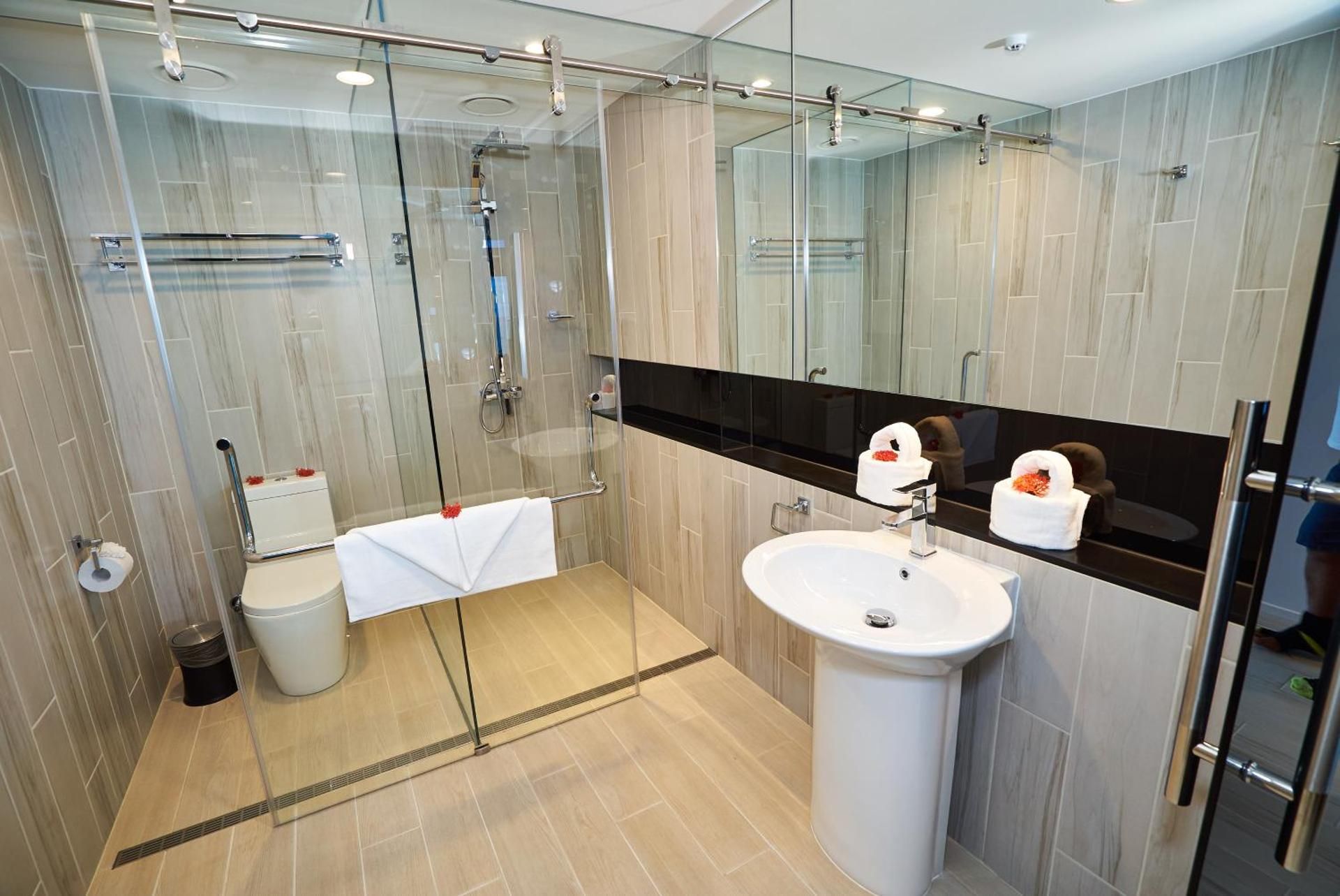 Taumeasina Island Resort Deluxe Double or Twin Room with Ocean View 3