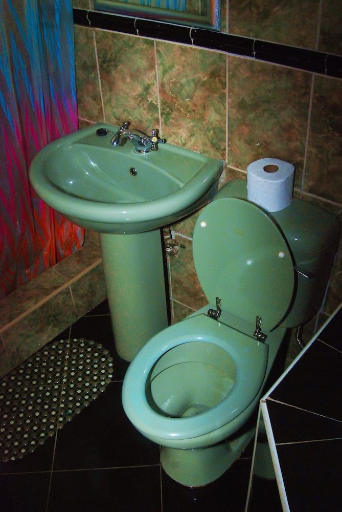 Woodlands Lodge & Tours Deluxe Double Room 4