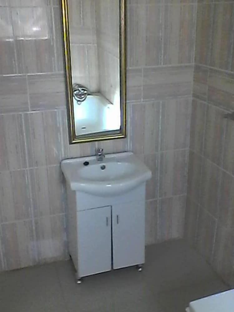 Royal Olympia Lodges and Safaris Deluxe Room 5